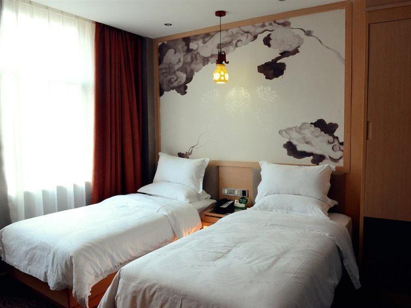 Xinghe Yuezhi S Hotel To Guangzhou Yuexiu Park Railway Station Subway Station -Conference Centerbaima Clothing City Flagship Store--Reputation Preferred Экстерьер фото