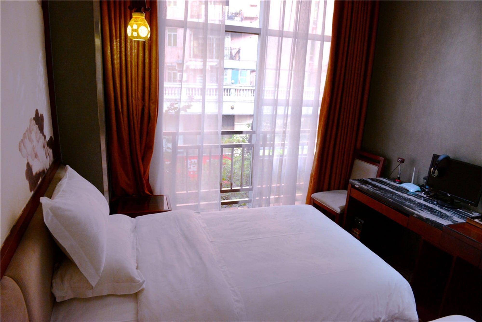 Xinghe Yuezhi S Hotel To Guangzhou Yuexiu Park Railway Station Subway Station -Conference Centerbaima Clothing City Flagship Store--Reputation Preferred Экстерьер фото